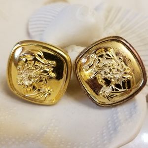 Etruscan clip on earrings